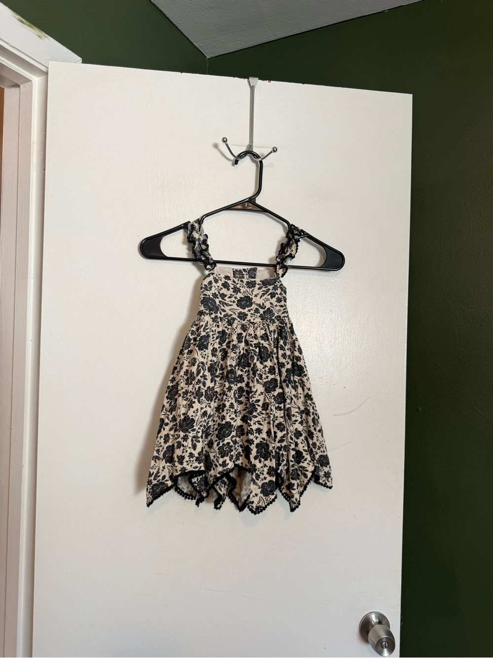 Joie baby black and cream floral print dress size 24M